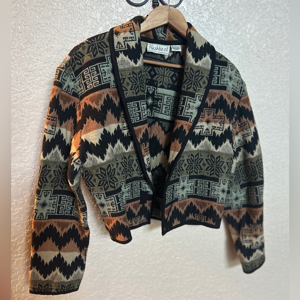 Women's Aztec embroidered Pattern cropped blazer.